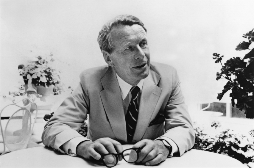 Photo of David Ogilvy, taken in 1978. Photo of David Ogilvy, taken in 1978.